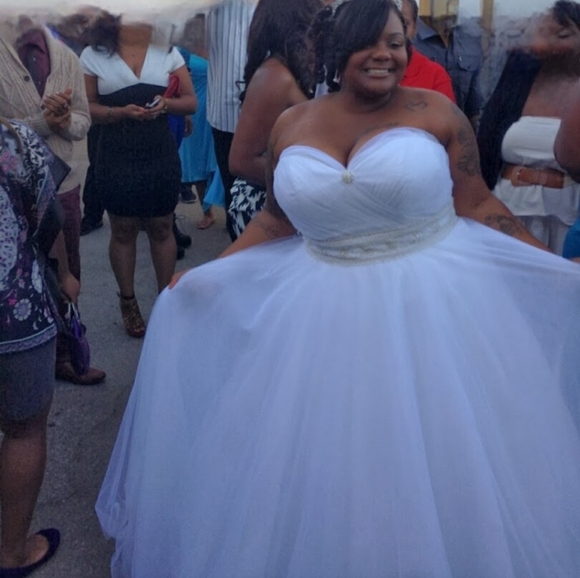 Oleg Cassini Princess A-Line Wedding Dress Plus Size 22 (Used) - Picture 9 of 10